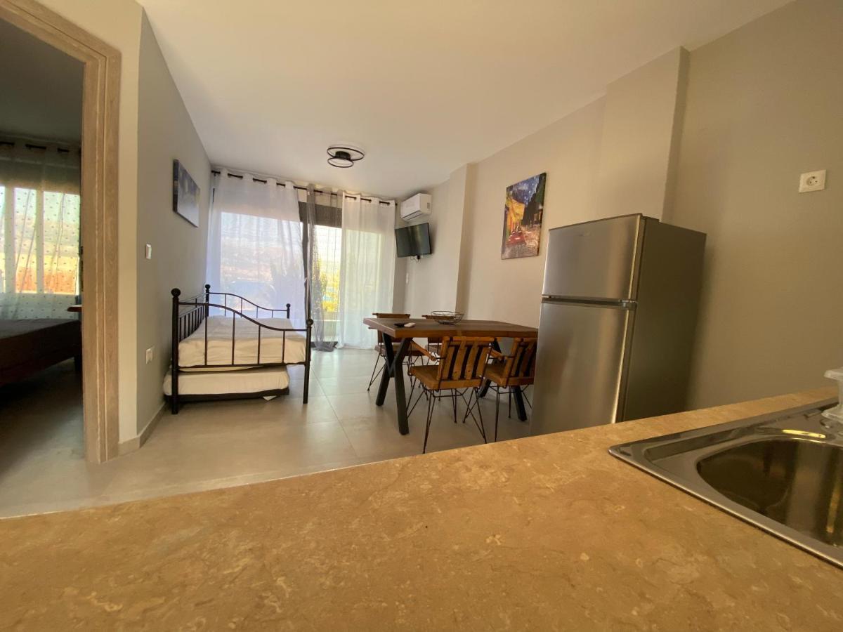 Mirovigli Family Rooms Lepedha Bagian luar foto