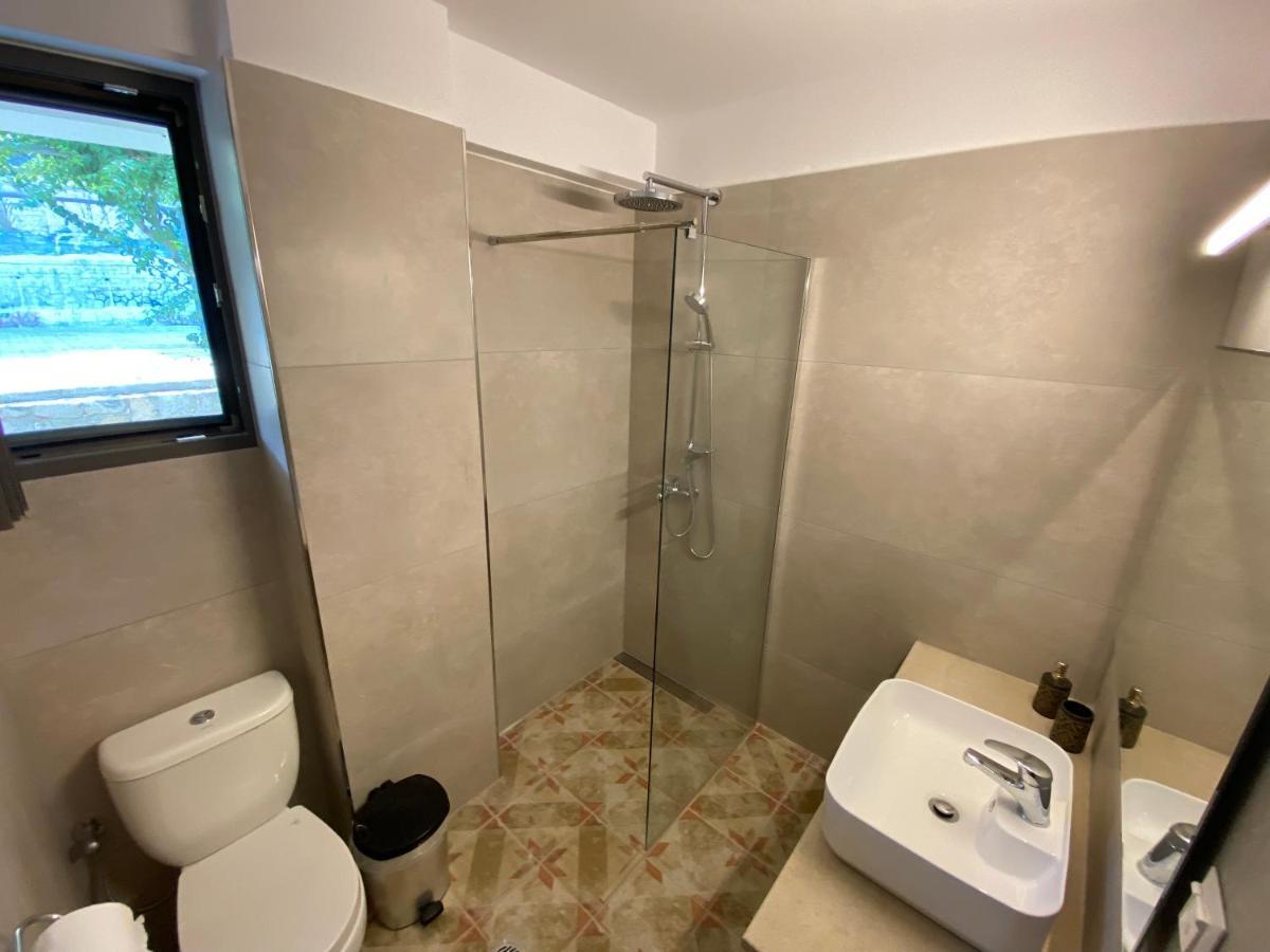 Mirovigli Family Rooms Lepedha Bagian luar foto